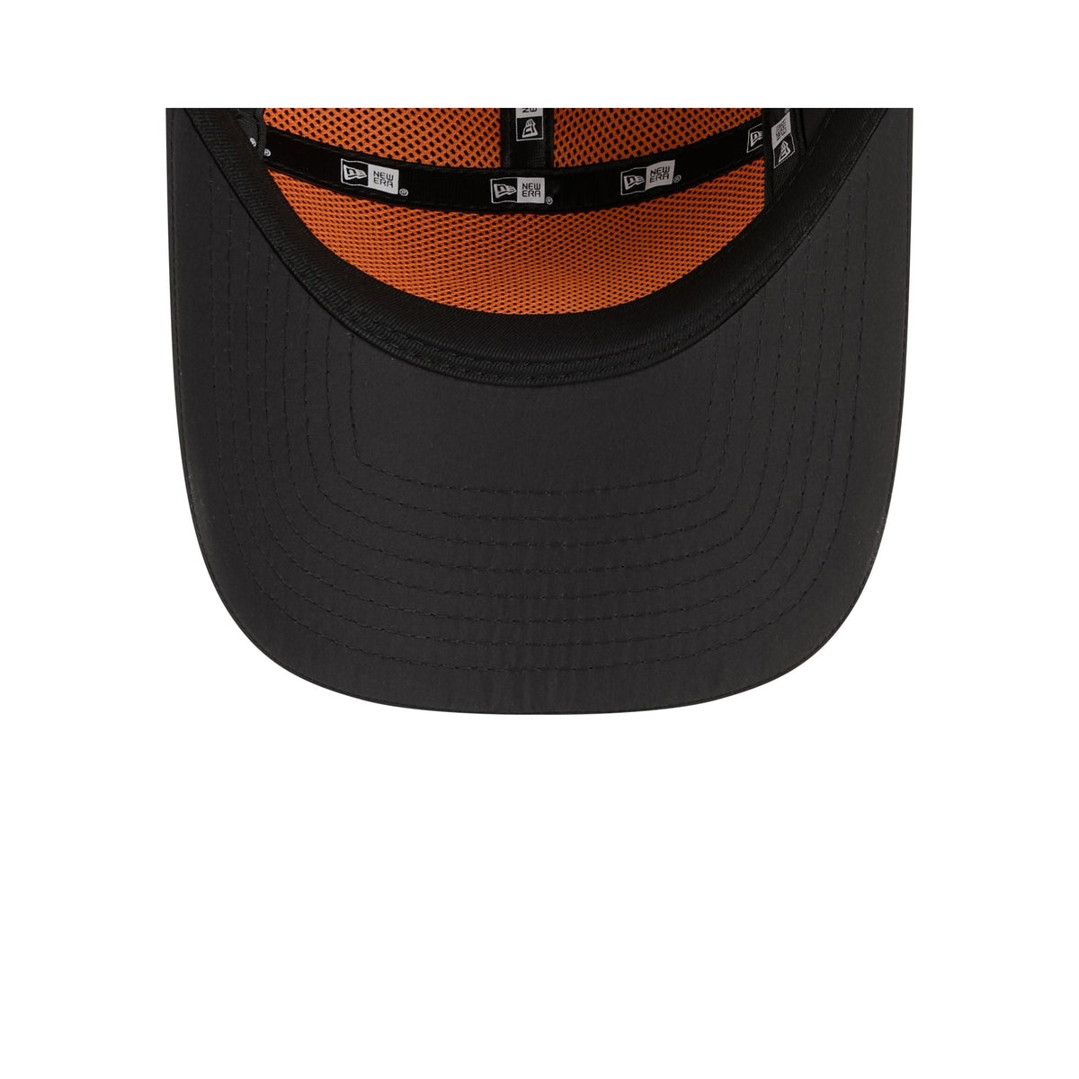 Alpha Industries x New York Knicks Black Runner Adjustable Hat
