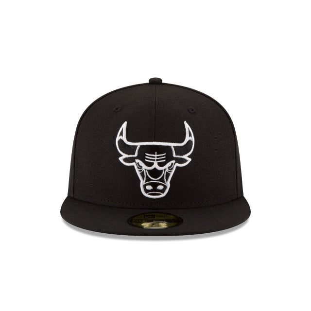 Chicago Bulls Black & White 59FIFTY Fitted Hat